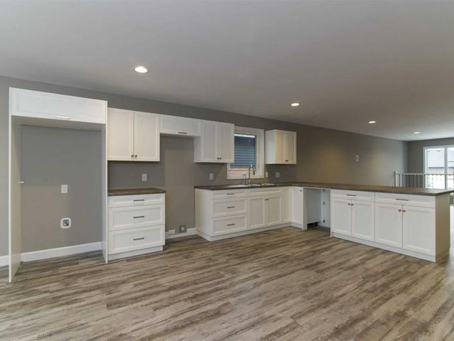174 Moonstone Cres