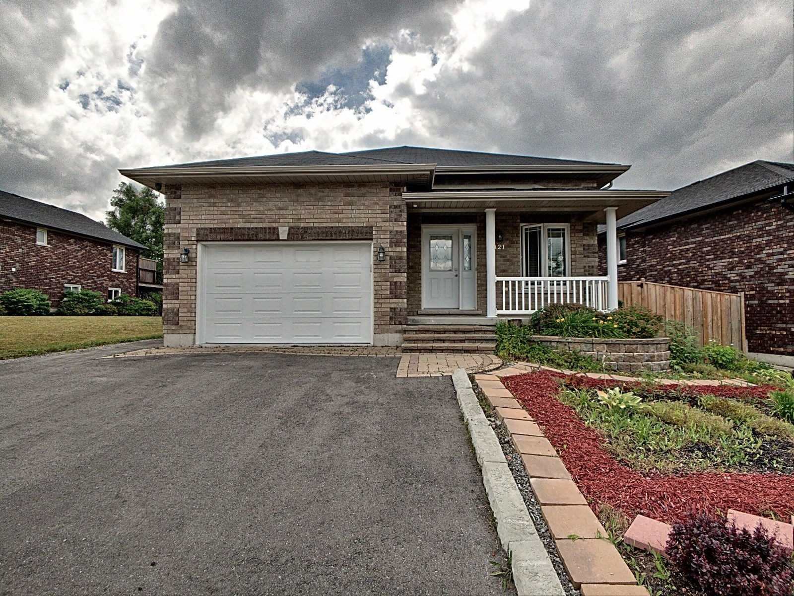 121 Chandler Cres, Peterborough Terminated, X4828226 Property.ca