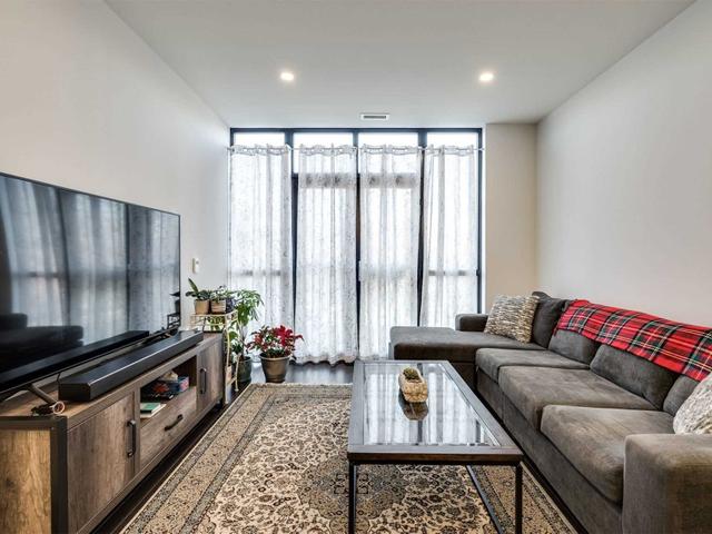 209 - 101 Locke St S