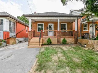 64 Edgemont St N