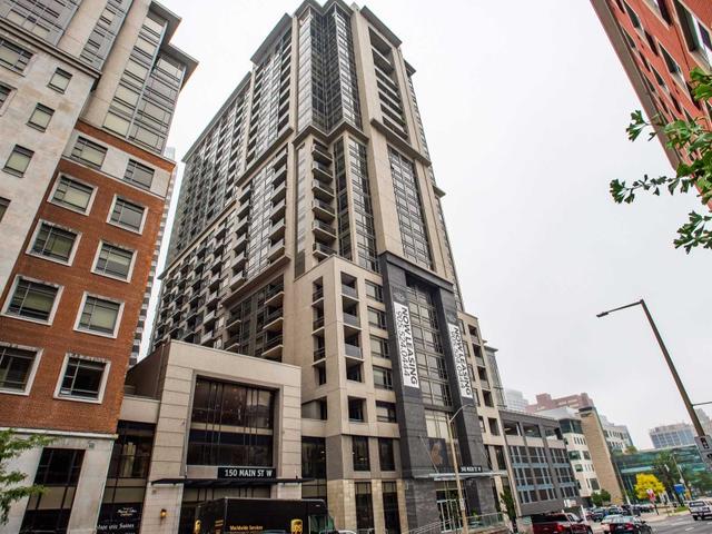 909 - 150 Main St W
