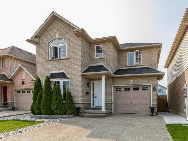 15 - 10 Greenbrook Dr