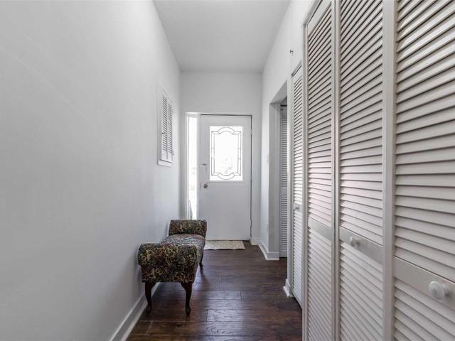 38 Aikman Ave