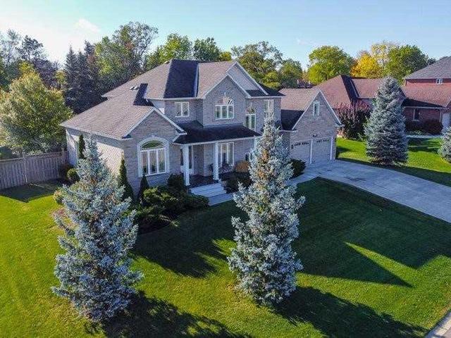 30 Farrow Road, Brantford, ON | MrLOFT.ca