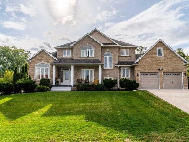 30 Farrow Road, Brantford, ON | MrLOFT.ca