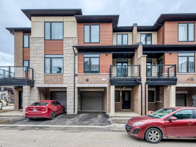 129 - 590 North Service Rd