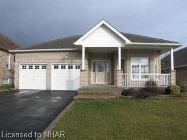 736 Prince Of Wales Dr