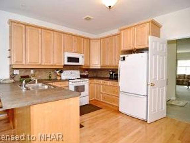 736 Prince Of Wales Dr