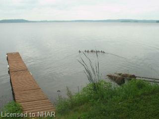 552 North Shore Dr. W.