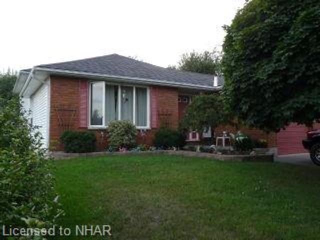 25 Hewson Dr