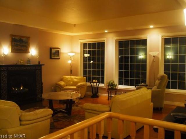 179 Whispering Woods Dr W