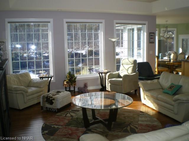 179 Whispering Woods Dr W