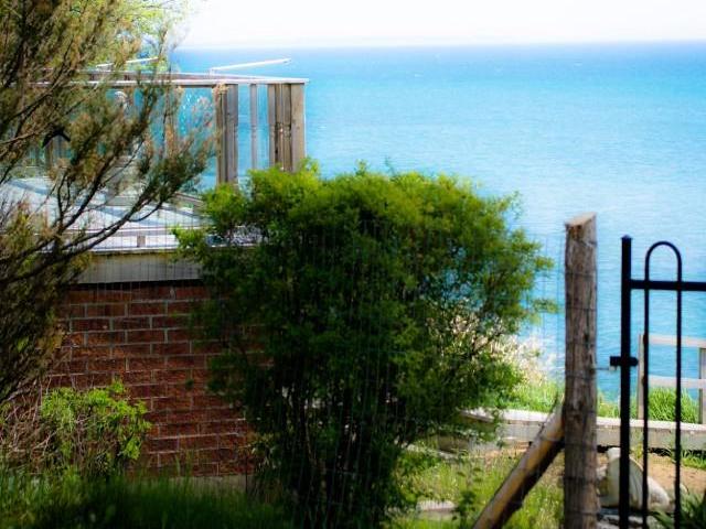 425 Victoria Beach Rd