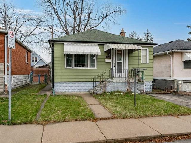 114 Salem Ave