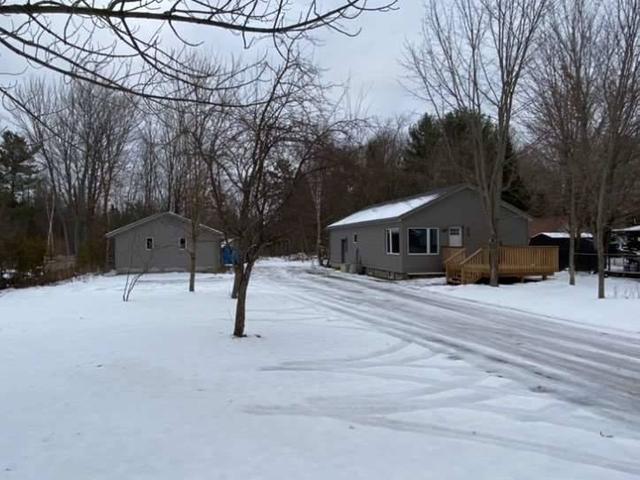 370 Muskoka Beach Rd