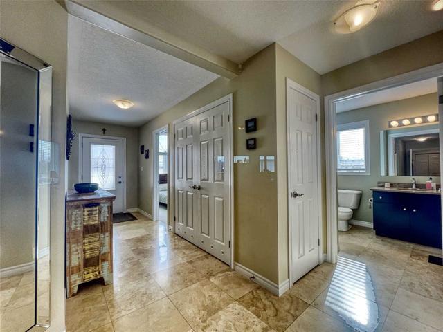 37 - 35 Green Gate Blvd