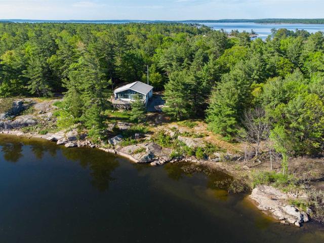 7774 Roberts Island