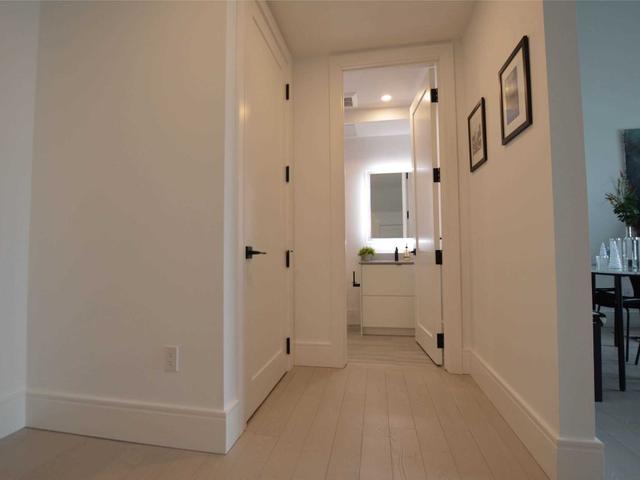 LPH02 - 112 King St E