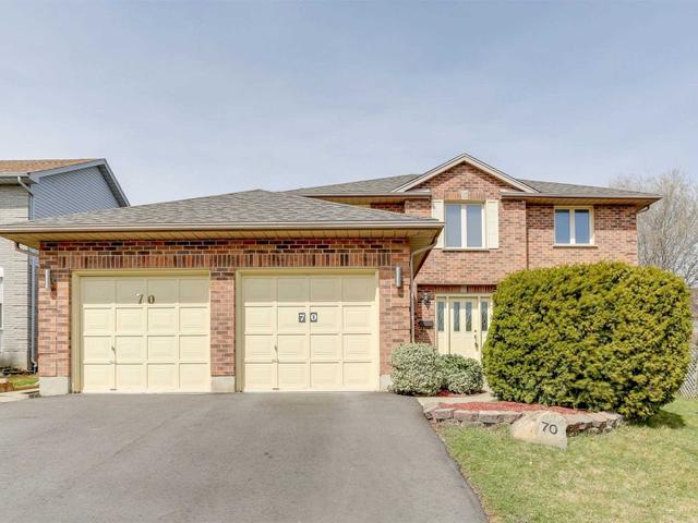 70 Ambleside Dr, Dr