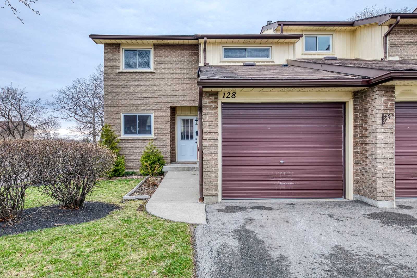 128 201 Queen Victoria Dr, Hamilton Sold, X5175900 Condos.ca