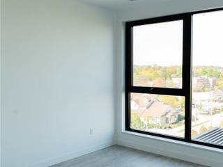 703 - 181 King St S
