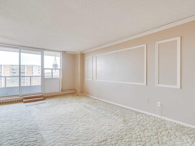 1003 - 1966 Main St W