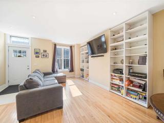 31 Wentworth St N