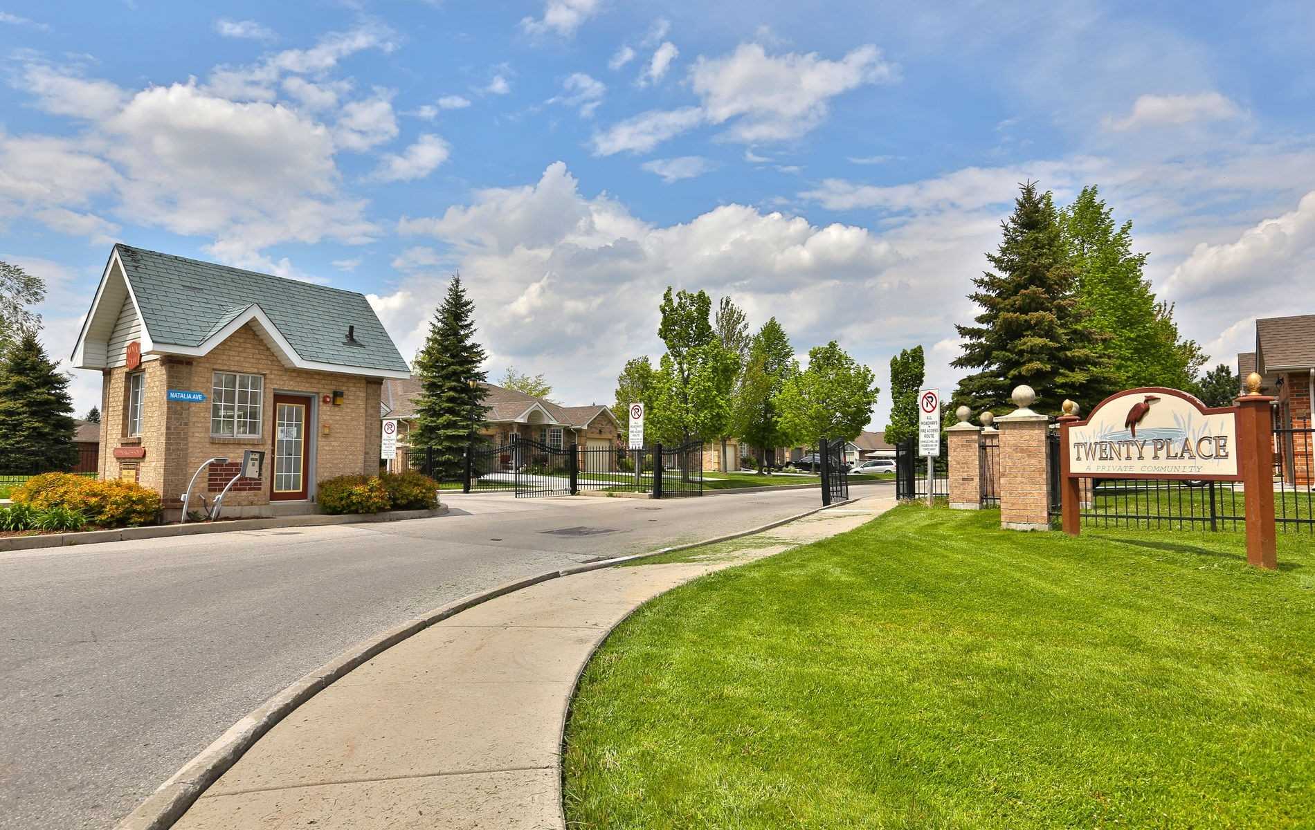 100 Twentyplace Blvd, Mount Hope Sold Conditional, X5195175 Condos.ca