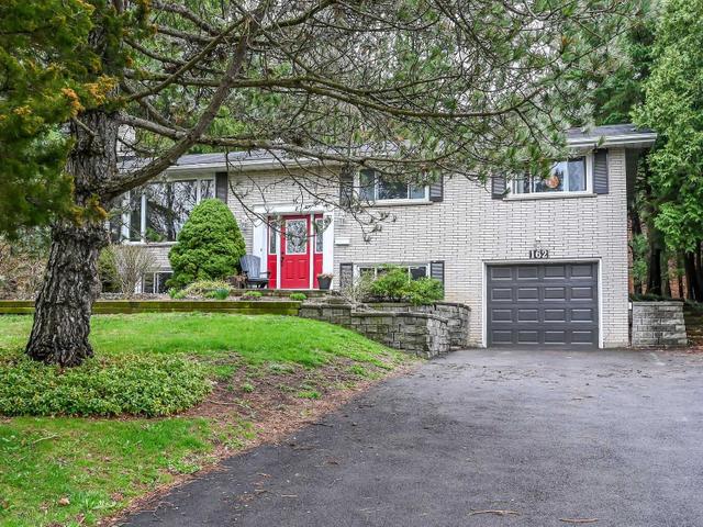162 Fallingbrook Dr