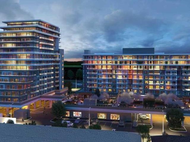 512 - 550 North Service Rd