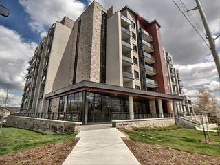 102 - 30 Hamilton St S
