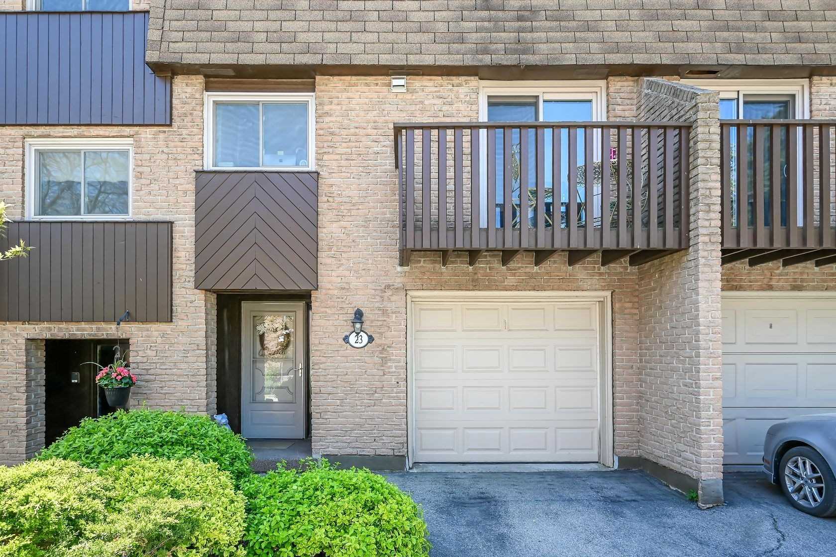 23 1967 Main St W, Hamilton Sold, X5239935 Condos.ca