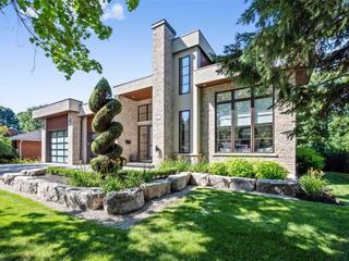160 Oneida Blvd