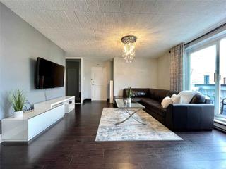 310 - 6 Walton Ave