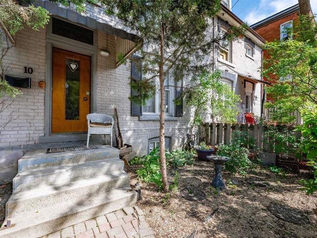 10 William St