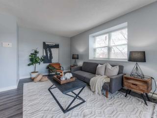 2 - 83 Westmount Rd N