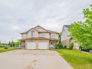 122 Chateau Cres