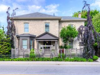 123 Grand Ave S