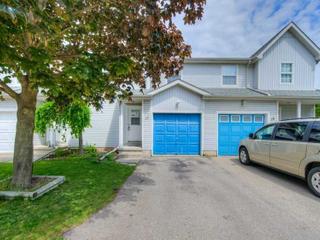17 - 90 Mooregate Crct