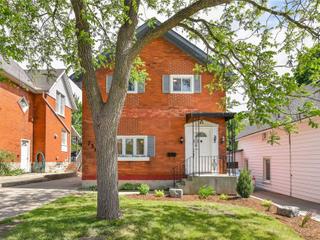 731 William St