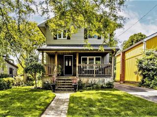 48 Peel St S