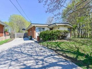 276 Mohawk Rd W