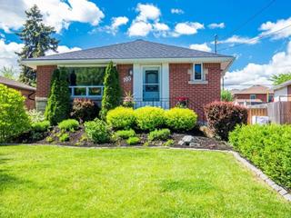 105 Castlefield Dr