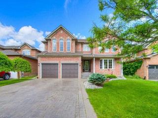 24 Canning Cres