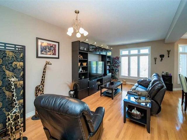 9 - 174 Martindale Rd