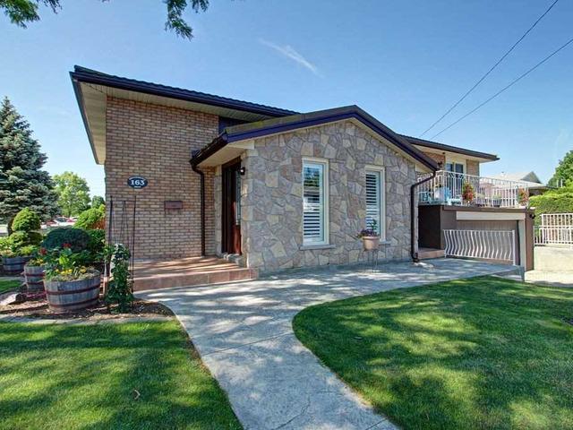 163 Montmorency Dr