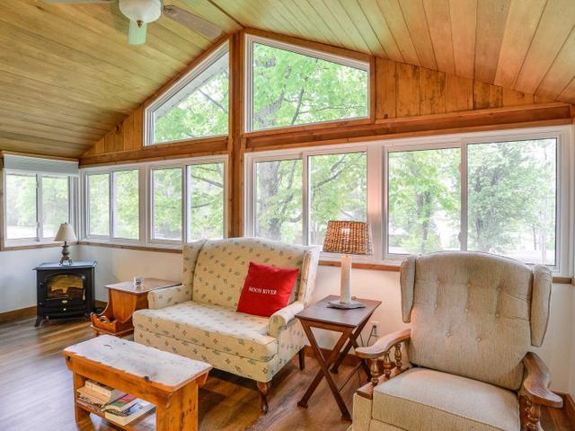 4 - 1168 Moon River Rd