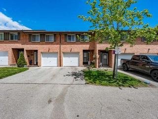 #31 - 40 Summercrest Dr