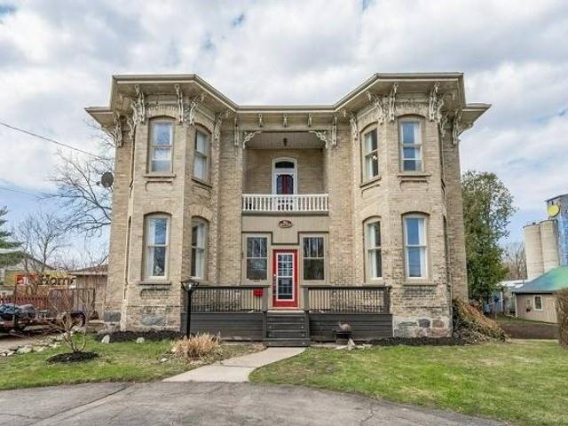 16 York St