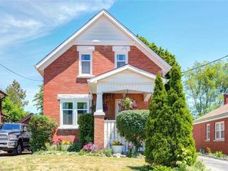 160 Wentworth Ave